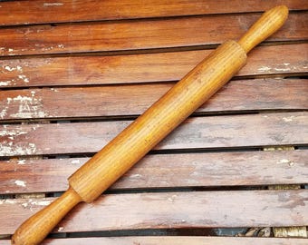 Mattarello vintage in legno massello monoblocco da 19 pollici
