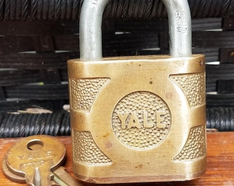 Vintage "YALE" Lock Co.-hangslot met 2 sleutels
