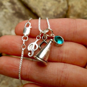 Collar Cheer Squad - Inicial personalizada, piedra de nacimiento, collar de competición de porristas, amuleto de megáfono, regalo de entrenador de porristas