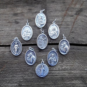 BEST SELLER! Saint Medals, Catholic Saint Charm, Sant Pendent, Necklace, Italian Saint Medal 1 inch tall (Qty 1), Choose a Saint