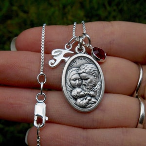 Collier de médaille de la Sainte Famille. Sterling Collier St Joseph personnalisé. Collier de la Sainte Famille. Collier Saint Patron. Collier De La Sainte Médaille