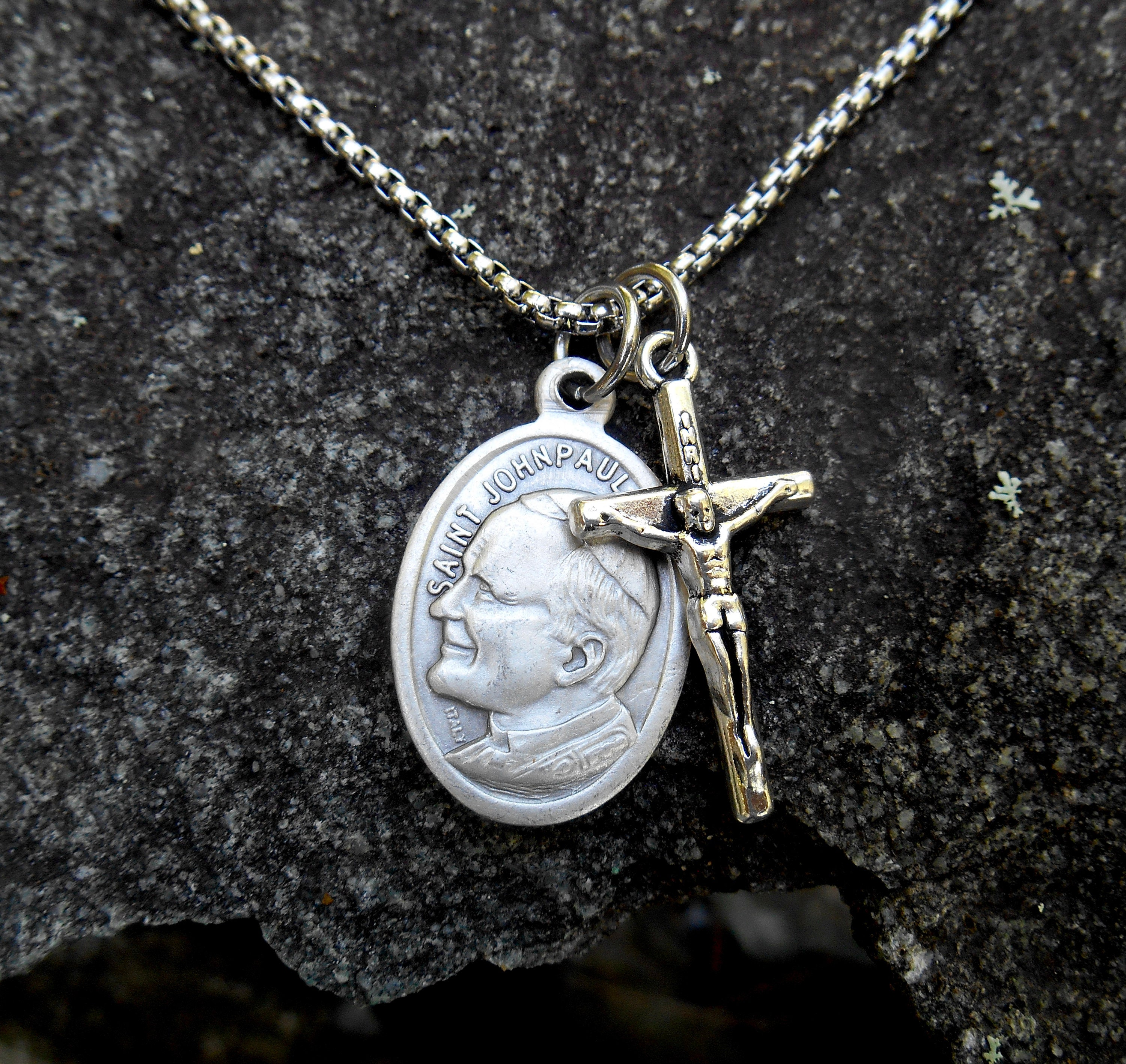 Pope Saint John Paul II Oval Religious Medal – 10K/14K Yellow Or White Gold Or Sterling Silver, 17mm-24mm Sizes - View #2