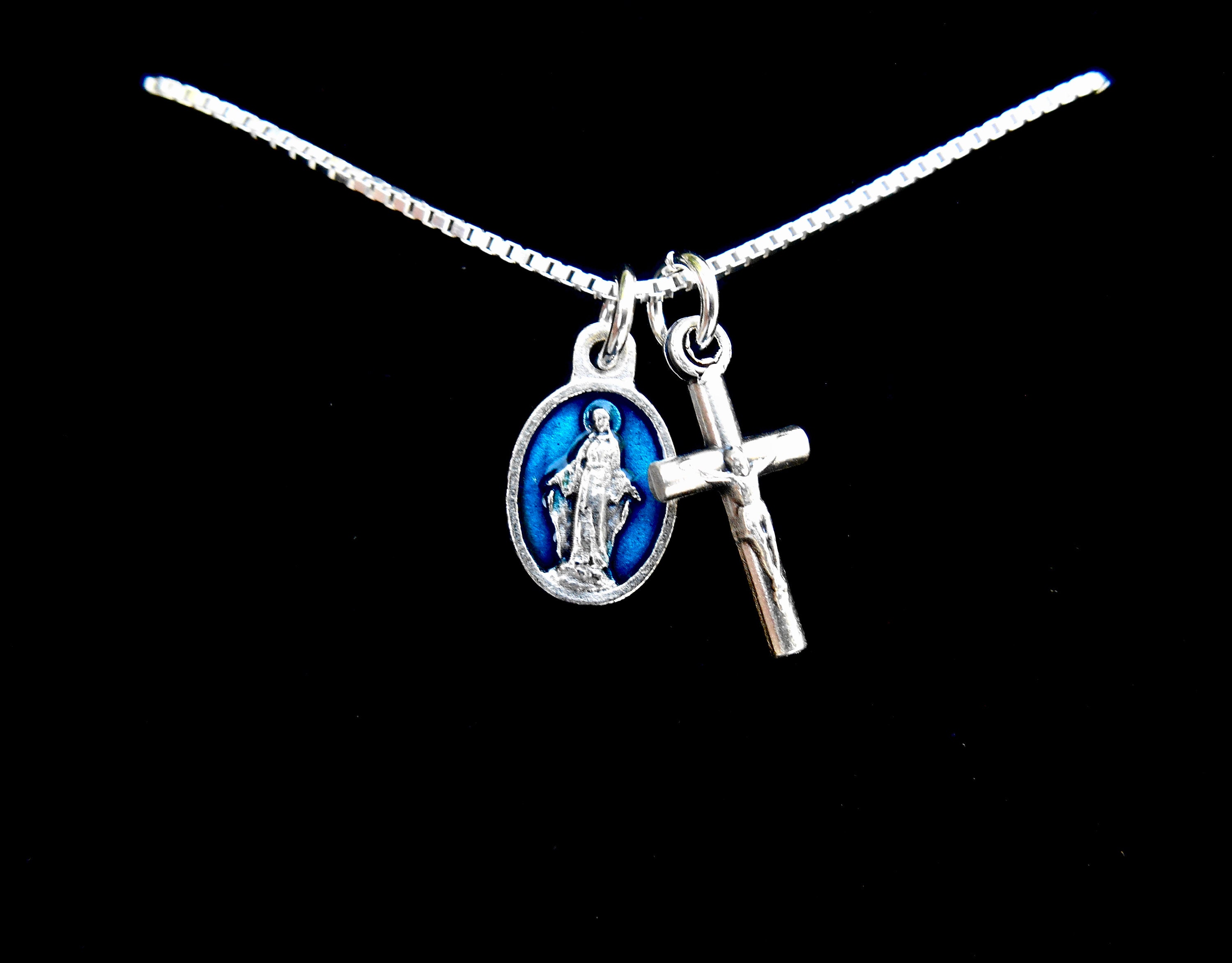 Cross & Virgin Mary Medallion Necklace – Capucinne