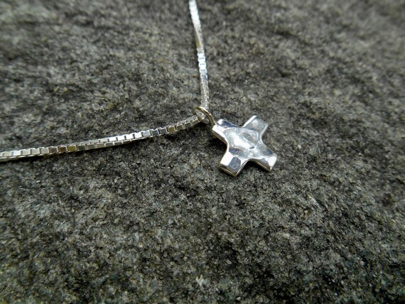Hammered cross necklace deals
