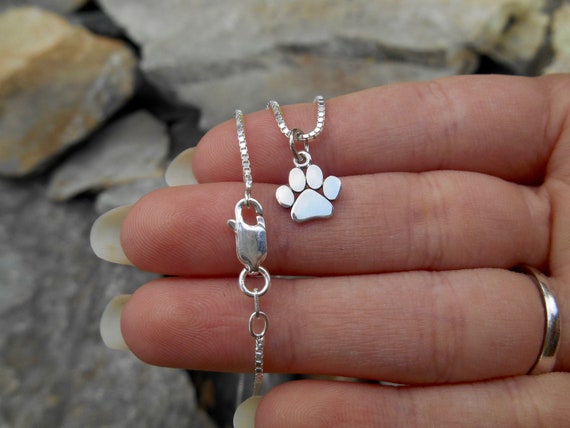 Paw Print Necklace – Silver Muse