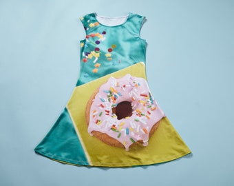 AUF LAGER- Kleid, Kleidung, Stoff, Bild Essen, Foto, Küche, lustig, Humor, komisch, rosa, Donut, Donut, Dessert, Foodie