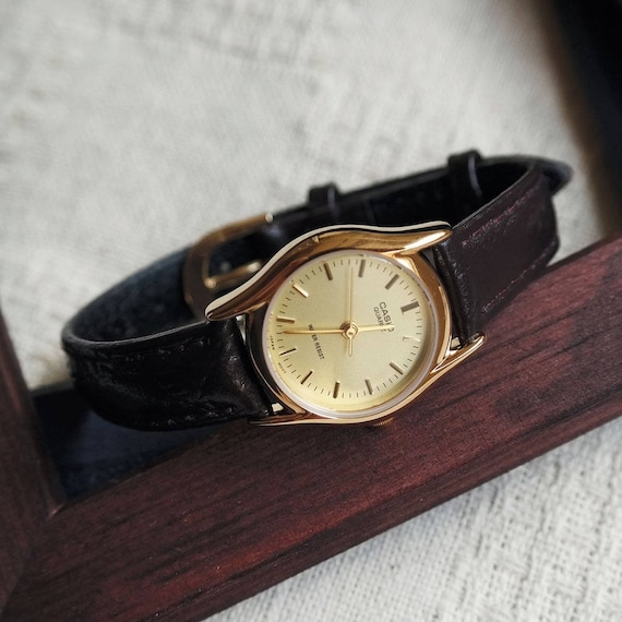 casio classic ladies watch