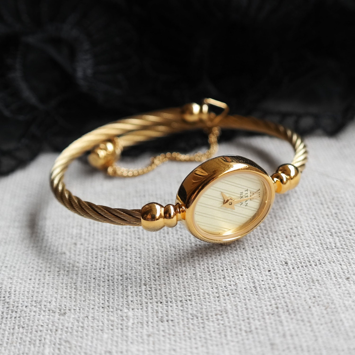 bracelet watch titan