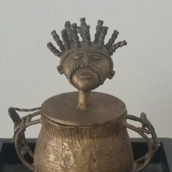 GHANA Vintage ASHANTI Tribe Bronze KUDUO Vessel African Art&Collectibles, w/Head as Ornament + Handle on Lid 6" tall x 5" wide x 3-1/4" deep