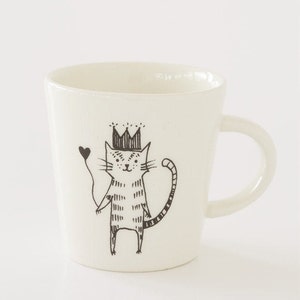 Ceramic Coffee Cup Cat with Crown image 1
