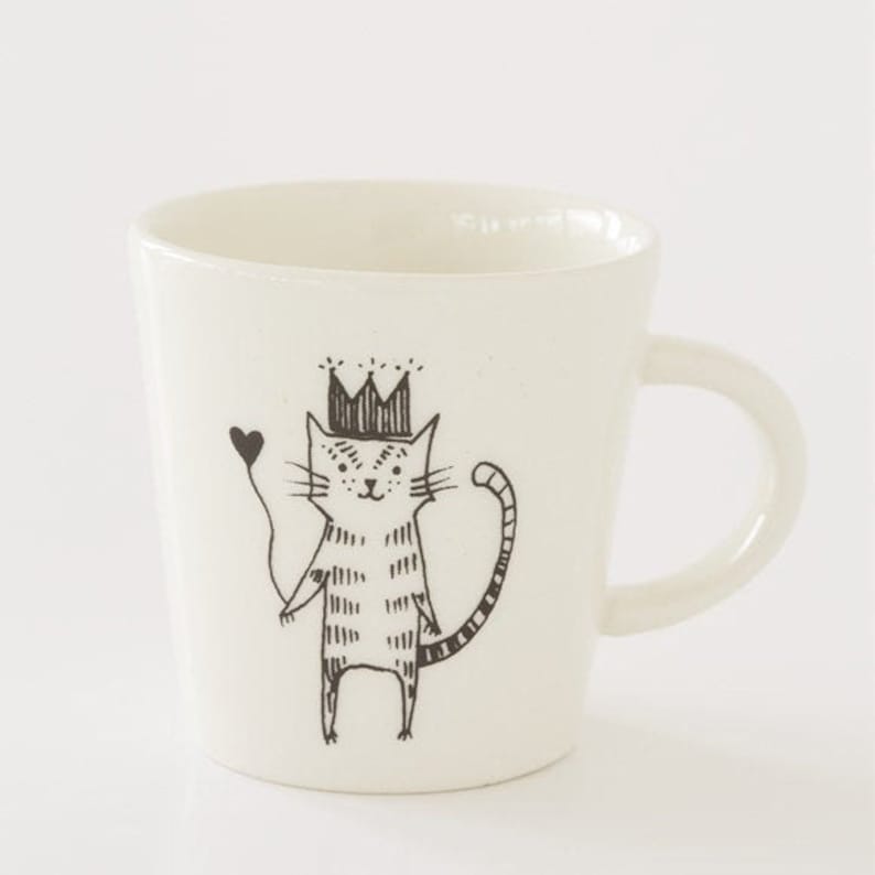 Ceramic Coffee Cup Cat with Crown image 1