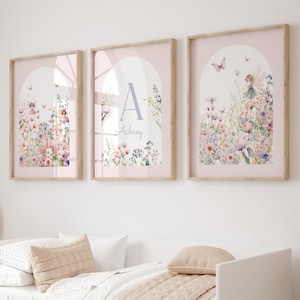 Stampe da parete per cameretta delle fate, stampe da parete personalizzate con nome, decorazioni per cameretta dei bambini con fiori di campo, stampe per cameretta delle bambine, stampe digitali boho