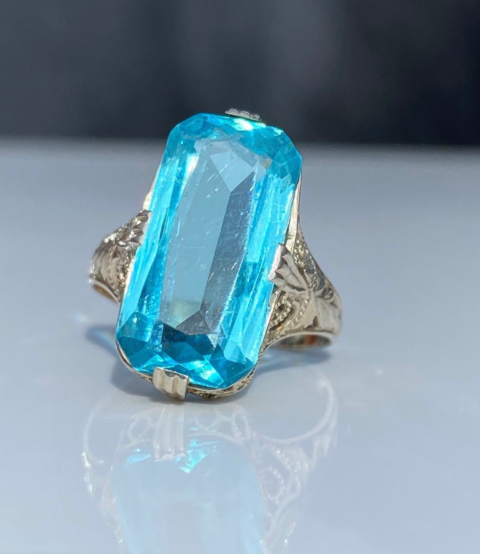 Antique ~ Vintage ~ Blue paste ~ 14ct Gold Filigree  Ring  ~ Size US 4.5 / UK i and a half