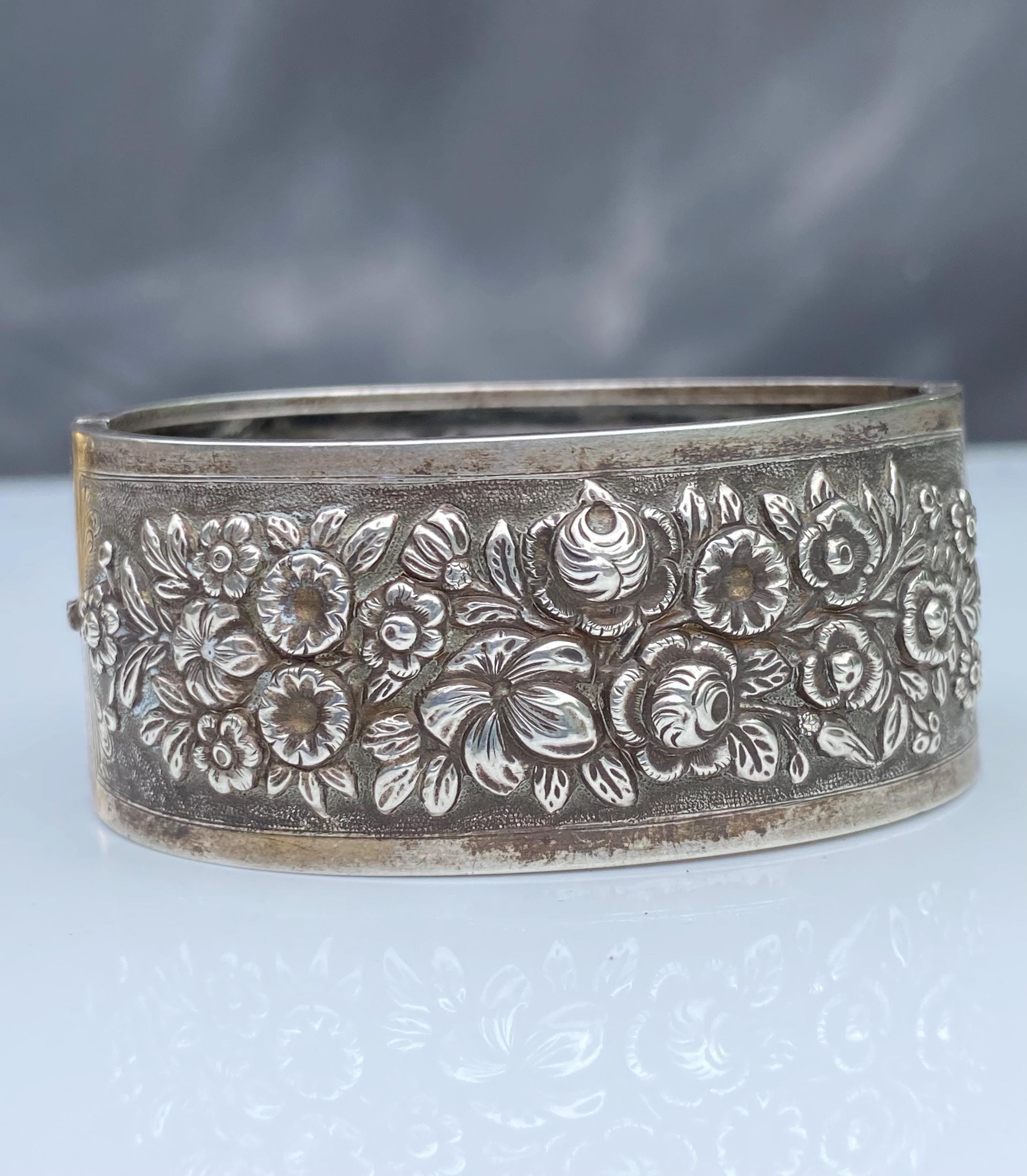 ヴィンテージ シルバー ブレスレット バングル カフ イニシャル ワイド ヴィンテージ シルバーブレスレット バングル カフ イニシャル