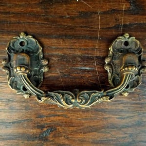 Antiker Bronzegriff, Louis XVI Stil, Vintage antiker Luxusmöbel Schubladengriff, Traditionelles Luxus-Lebens-Souvenir.M1