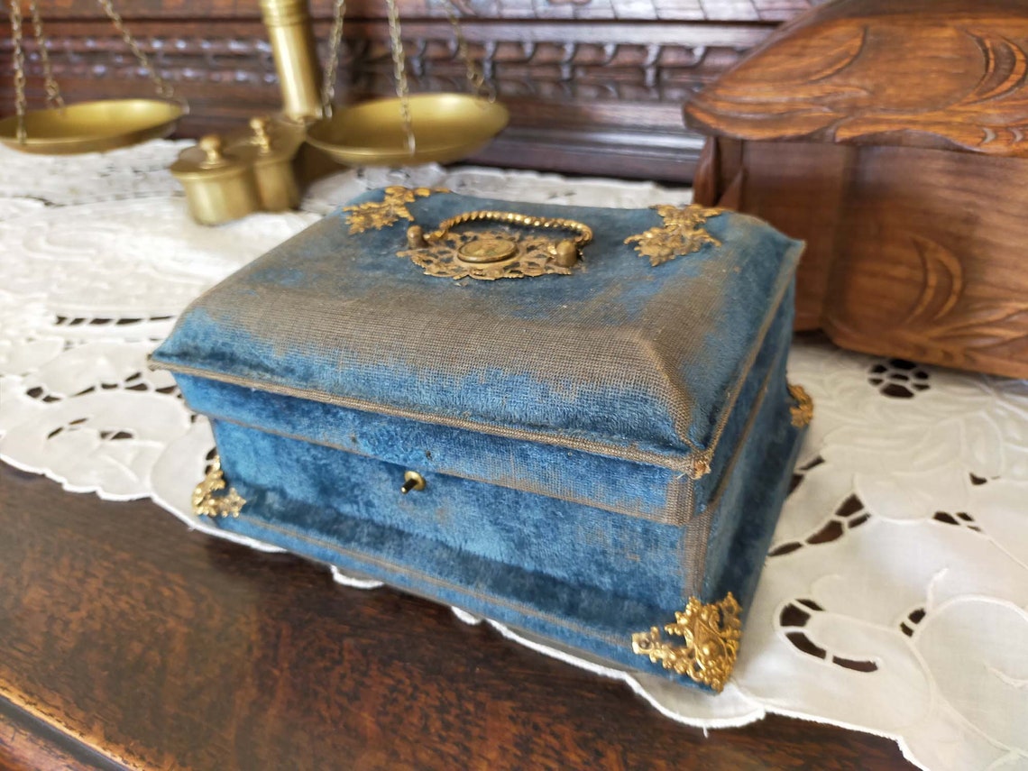 Former Jewelry Box. Expensive collection storage. Beautiful Etsy