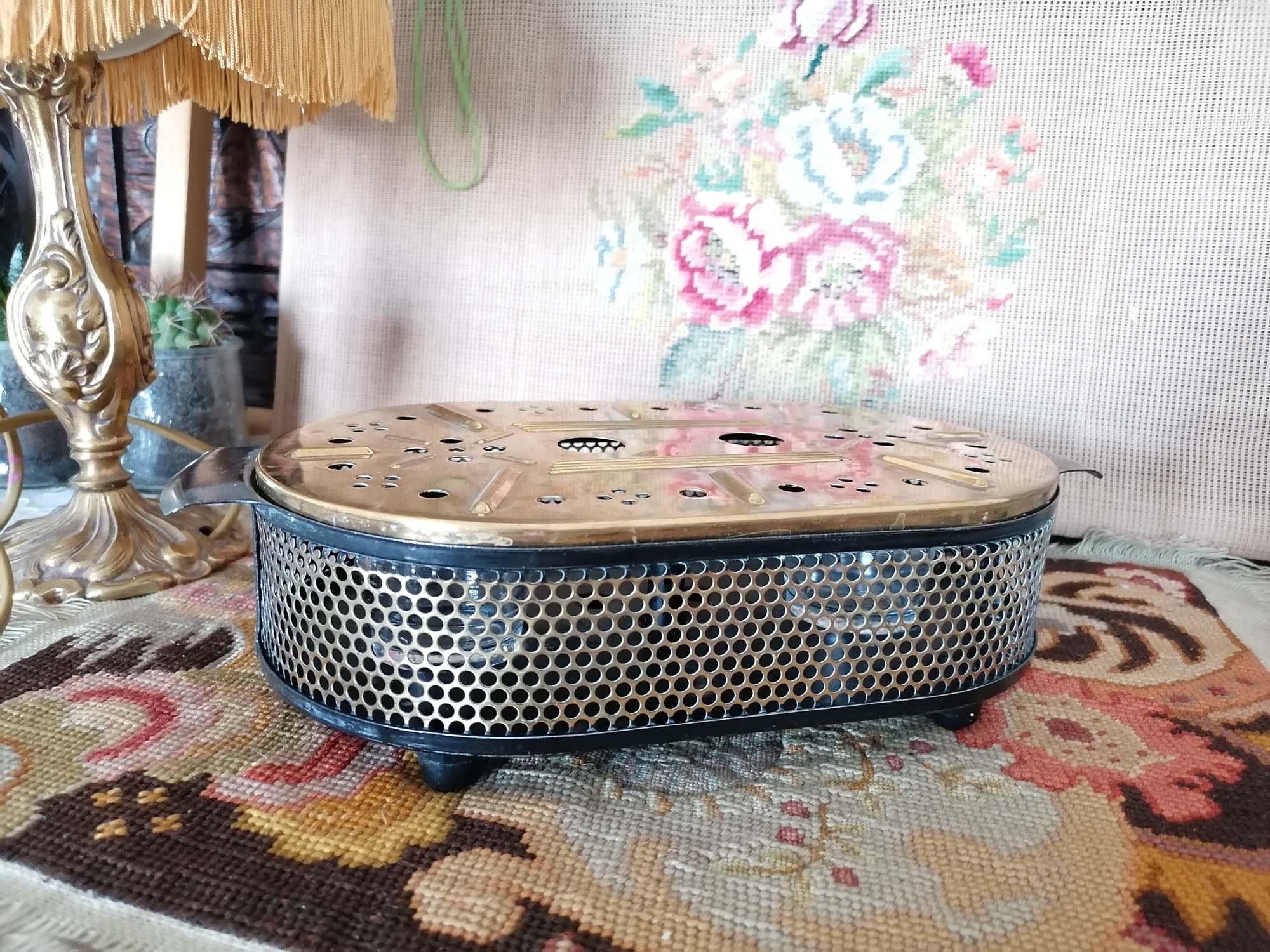 Vintage Chauffe Plat, Souvenir Français, Vintage en Cuivre et Fer.vintage Des Années 1980S.