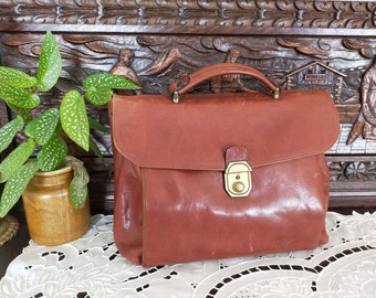 Vintage Leather handbag, briefcase, satchel, handmade without remark, leather handbag, briefcase, satchel, souvenir of traditional life.