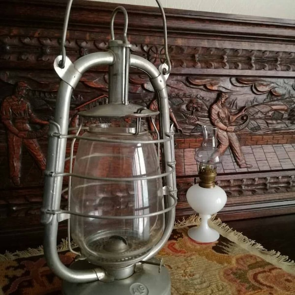 Vintage lampe lanterne à huile,vintage lumière,ferme Français,ALG,Souvenir de lère avant éléctricité,pétrole paraffine,jardin éclairage.