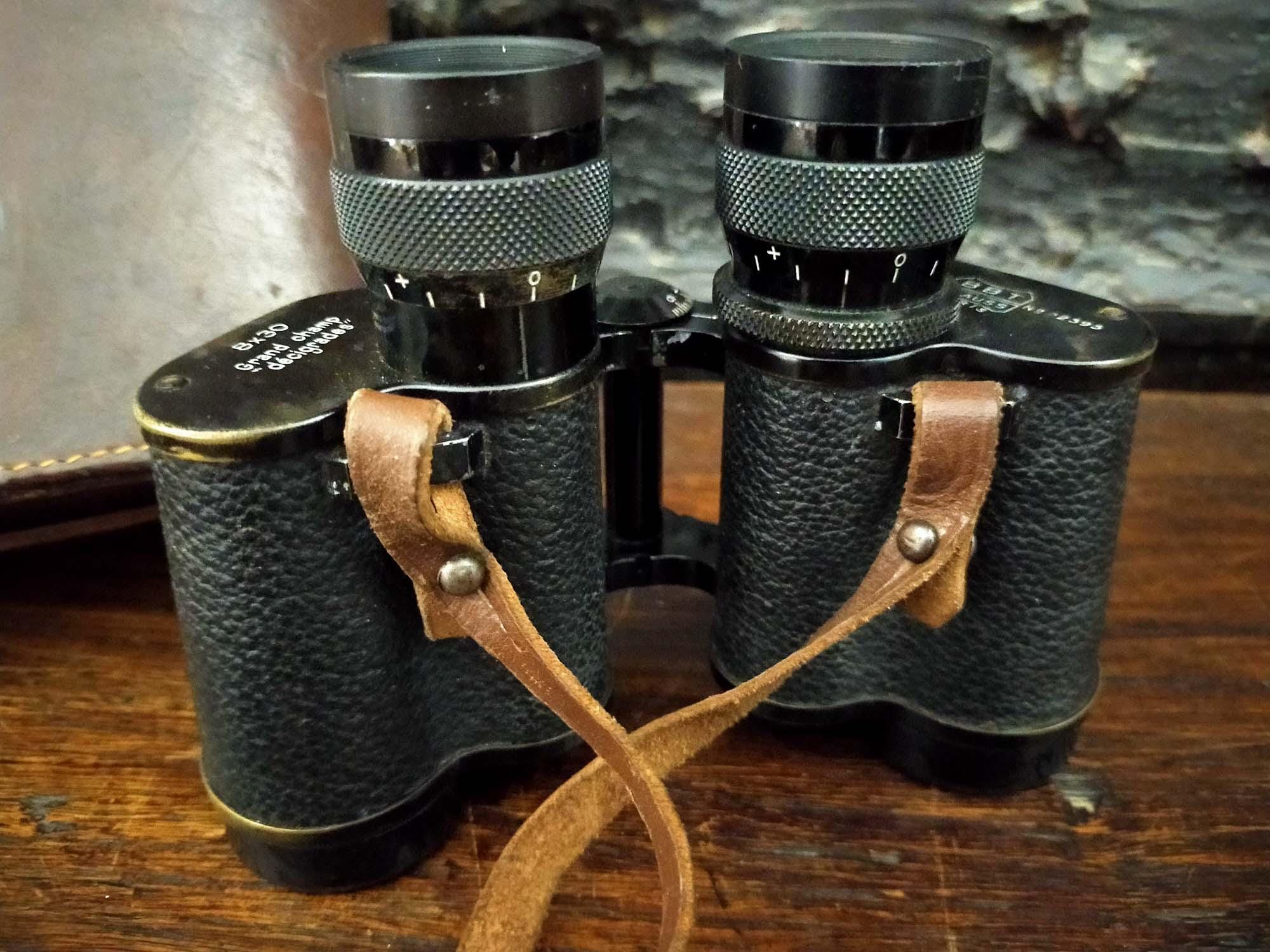 Vintage Magnificent Military Telescope, Large Field 