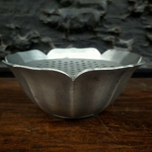 Vintage exotic censer/burner, candle holder, French farmhouse, mini heater in the shape of a lotus, pewter collection, Traditional life souvenir.A01