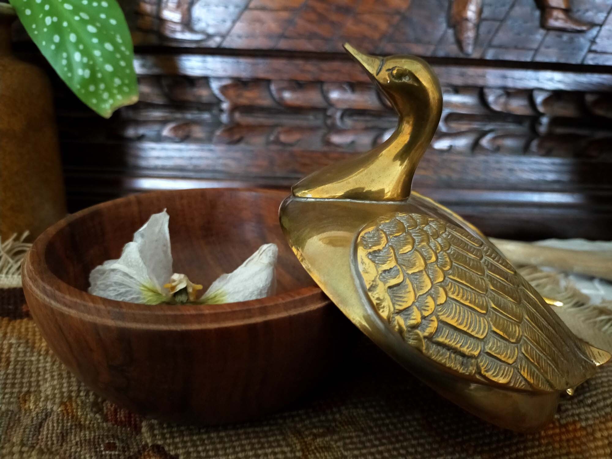 Ancien Service de La Table, Belle Décoration en Forme Canard Laiton et Bois.porteur-Bonbon.souvenir 