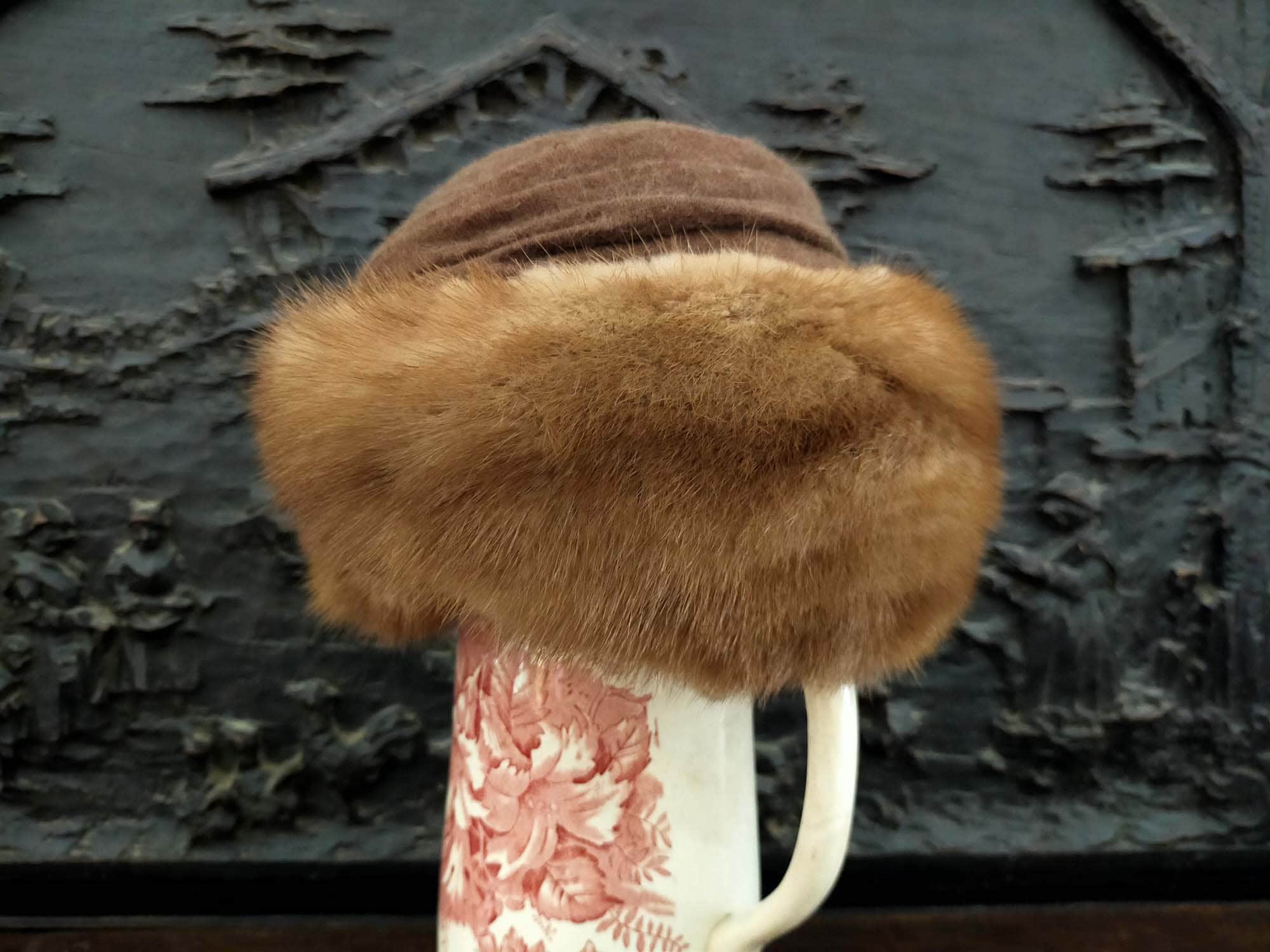 Vintage Woman Mink Hat Lux Mink Fur Black Vintage Hats for Women for sale | eBay main image 4