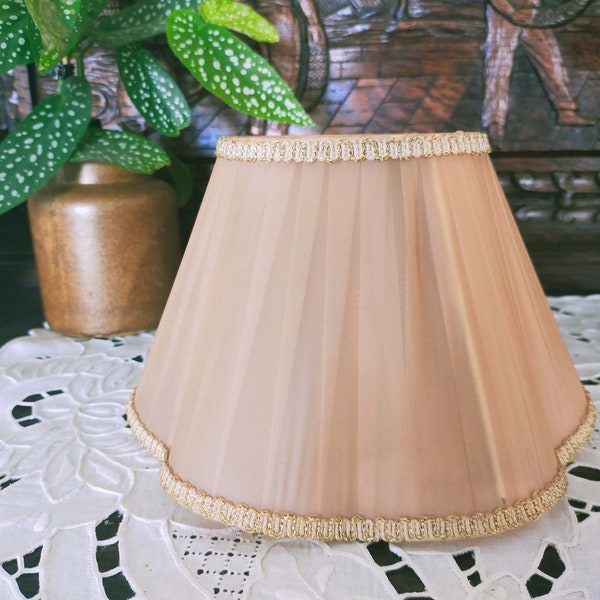 Vintage Silk Abat-day,Shabby Chic in fabric, French lampshade. Vintage from the 1940s-50s. Remembrance, Legacy of ancient times.