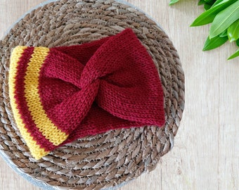 Knitted Turban style twisted headband earwarmer for ladies and girls, fashionable winter accessorie for ladies.