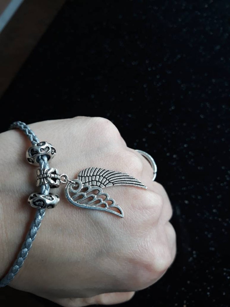 mothers day gift under 15 ladies bracelet leather bracelet with silver Angel wings 20 cm leather clasp and charm Angelwings bracelet