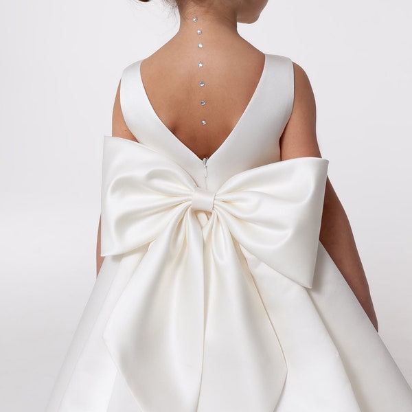 Weißes Blumenmädchen Kleid für die Hochzeit, Junior-Brautjungfer Kleid, Satin Kleinkind Kleid, Elfenbein Hochzeit Kinderkleid, Mädchen formelle Mädchen