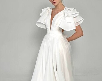 Sexy wedding dress with plunge neckline, Simple A-line wedding dress, Organza puff dress, Corset bridal gown, Boho wedding dress Barbie