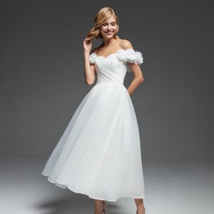 Robe de mariée midi à épaules dénudées avec manches - Civil, Elopement, Grande taille, sur mesure, vintage