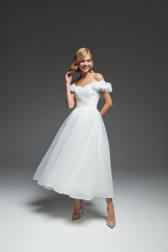 party long dress with sleeves Korea Tulle A Line Long Prom Dress Puff Sleeve V Neck Floor Length Party  Gowns -