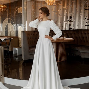 Minimalist Wedding Dress With Long Sleeves Winter Crepe Wedding Dress ...
