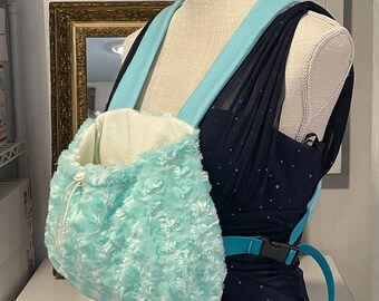 Pet carrier,Hands free,pet sling,dog/cat carrier, kangaroo pouch, Faux fur outside/soft fleece lining, cross back adjustable straps, 3 sizes