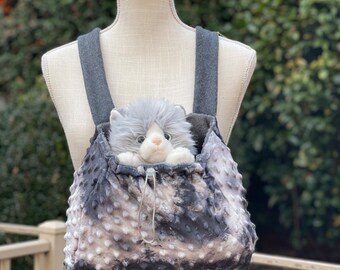 Pet carrier, pet pouch, kangaroo pouch, adjustable straps, variety of sizes, made of soft minky outside and ultrasoft plush on inside