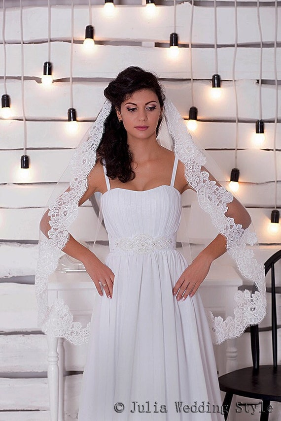 Elegant White Lace Bridal Veil
(Mantilla) Scallop Lace Mantilla Wedding Veil With Comb, Cathedral  main image 3