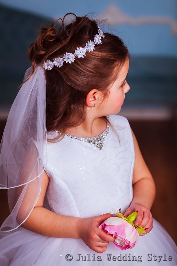 White First Communion Veilgirls Mantillacommunion Hair Etsy