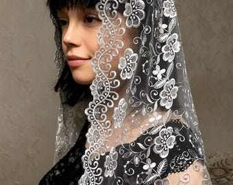 White Floral Lace Scarf – Elegant Mantilla, Sheer Embroidered Wrap, Church Chapel Veil, Wedding Head Covering, Lightweight Lace Shawl