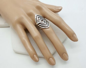 Sterling Silver Chevron Labyrinth Ring | Silver Boho Ring | Chunky Ring | Statement Ring