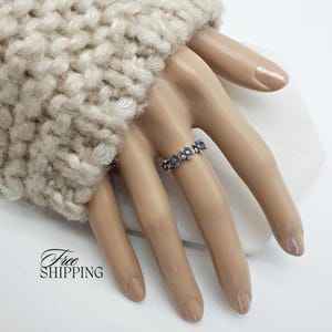 Sterling Silver Flower Ring | Daisy Ring | Floral ring | Floral Eternity Band