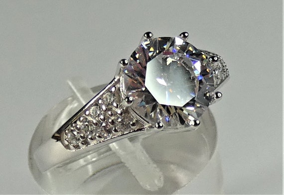 Queen Victoria Engagement Ring 3.6ct – Potpourris