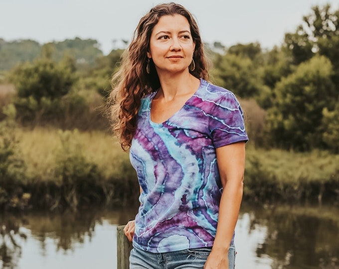 Purple geode tie dye shirt, Hippie clothes women, Tye dye shirt, Ice dye, 40th birthday gifts for women