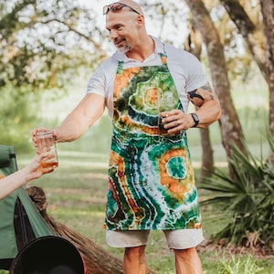 Hand Dyed Cotton Apron with Pockets – Geode Tie Dye – Cooking Gifts for Men