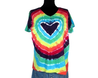 Groovy tie dye t shirt, Hippie clothes women, Rainbow heart shirt, 30th birthday gift for her, Large