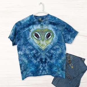 Alien Tie Dye Shirt – Blue Galaxy Alien Head Tee – Space Gifts for Him, Men's XL