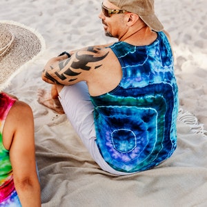 Geode Tie Dye Tank Top – Soft Cotton Unisex Jersey Tank, Ocean Agate, S–2X bild 2