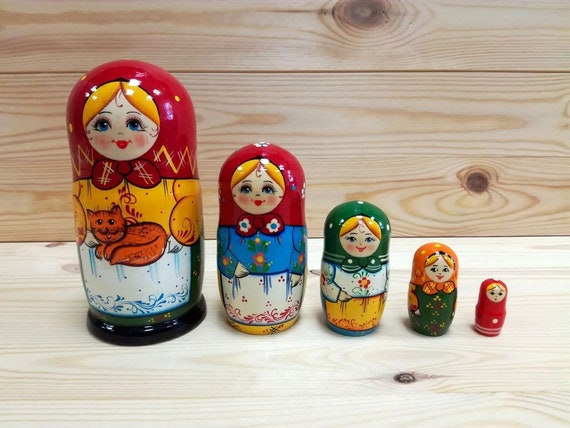 small russian nesting dolls