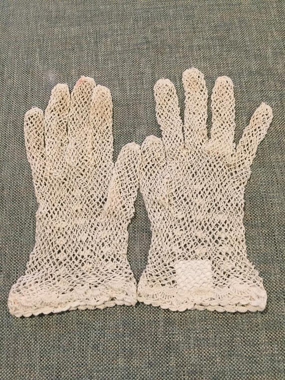 Vintage Nancie Tollin Girls Medium Gloves with Pi… - image 2